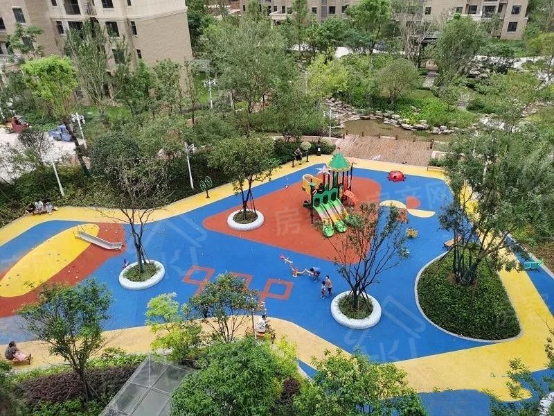 长龙中央公园 长龙中央公园