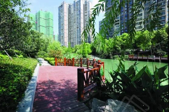 凯旋湾看房电话:0724-6800600 凯旋湾看房电话:0724-6800600