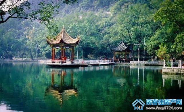 龙泉公园实景图 龙泉公园实景图