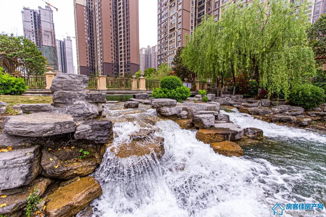 凯旋湾 凯旋湾