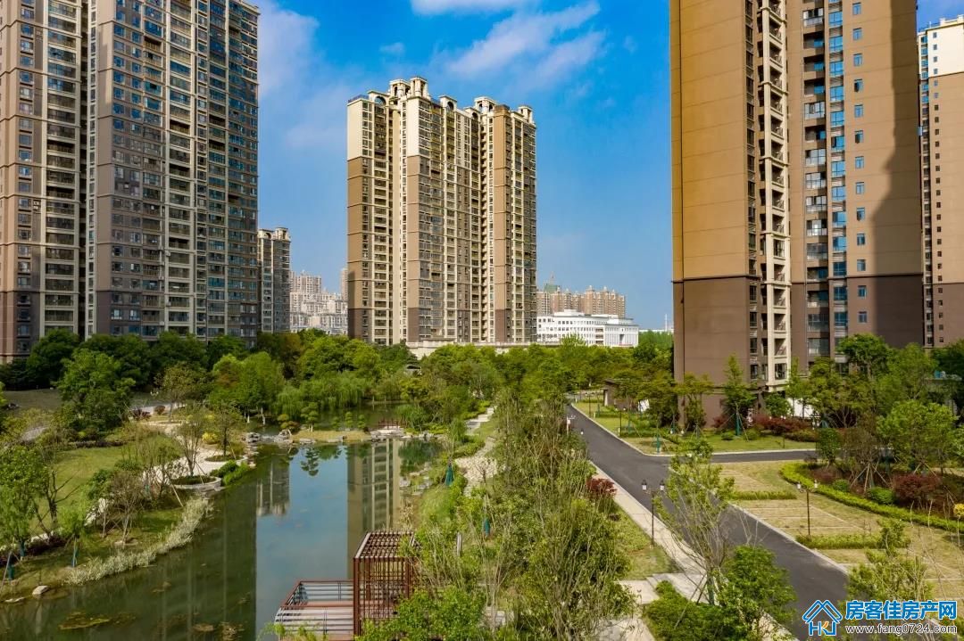 凯旋湾 凯旋湾