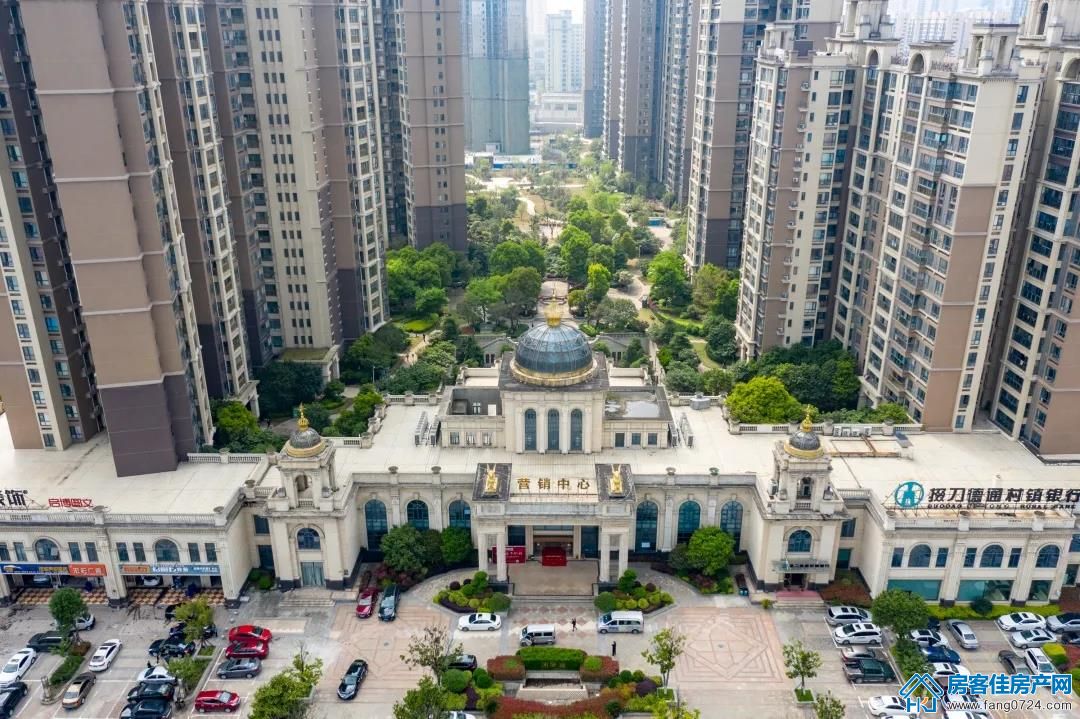 凯旋湾 凯旋湾