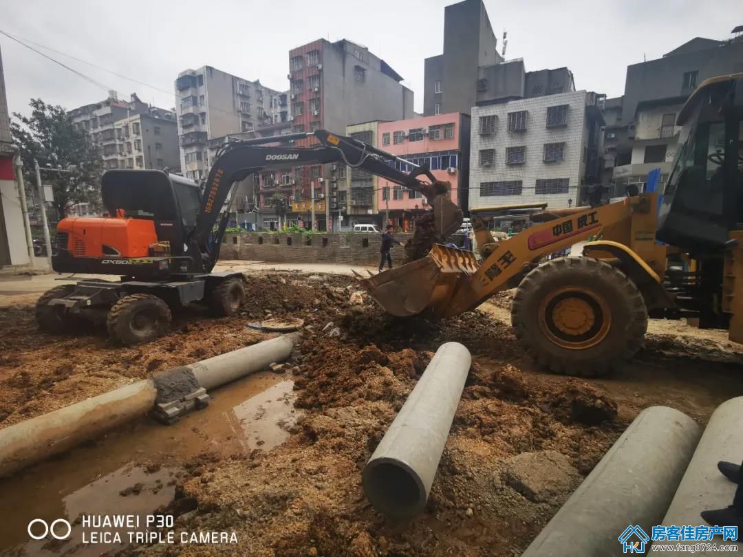 中航奥莱生活广场 中航奥莱生活广场