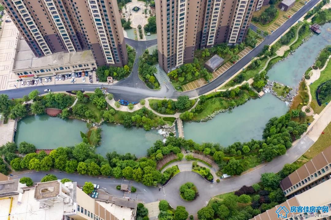 凯旋湾 凯旋湾