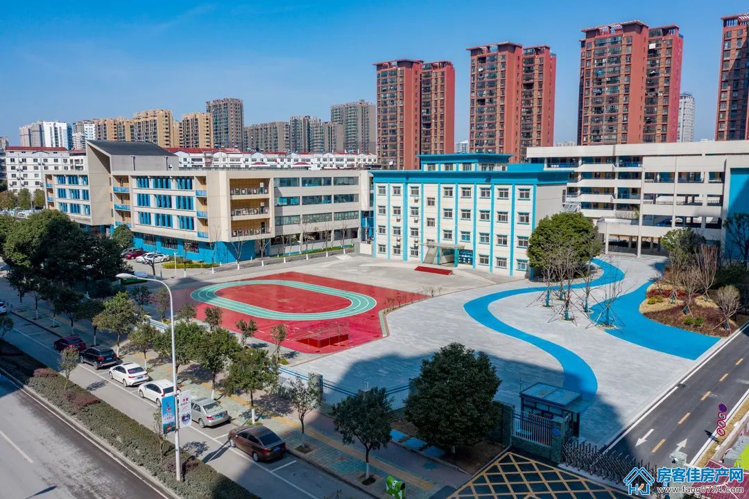 凯旋湾 凯旋湾