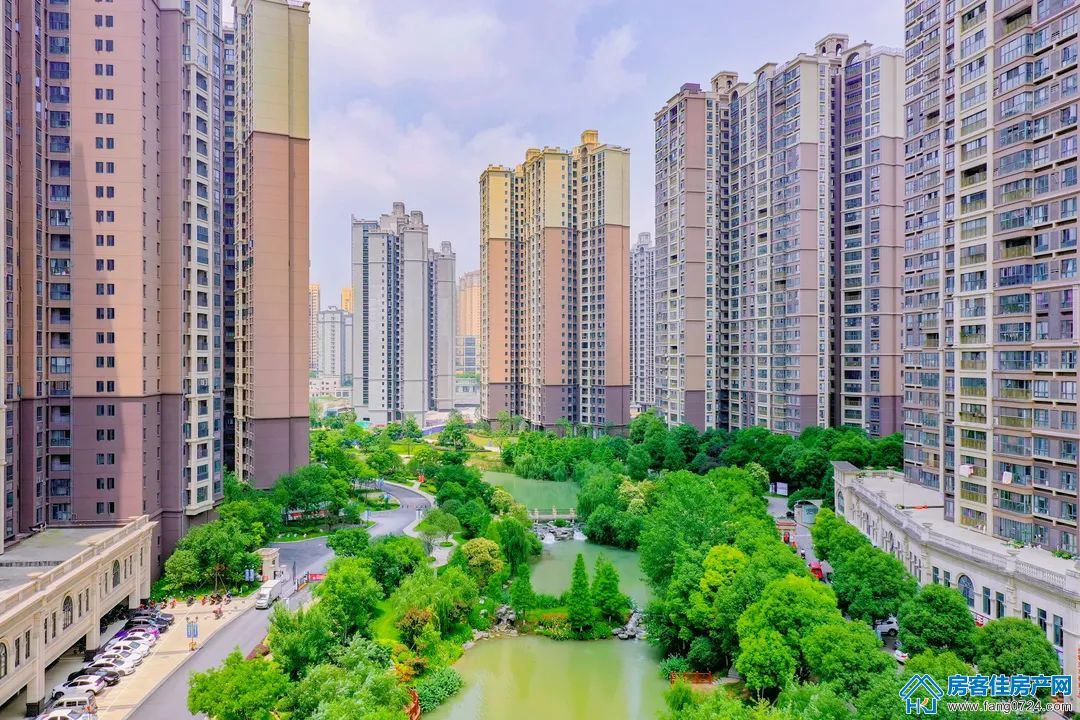 凯旋湾 凯旋湾